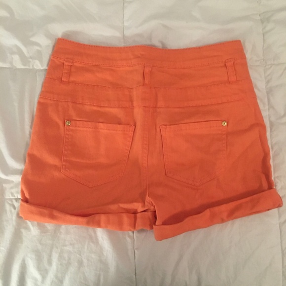 Arden B High-Waisted Shorts - Picture 2 of 4
